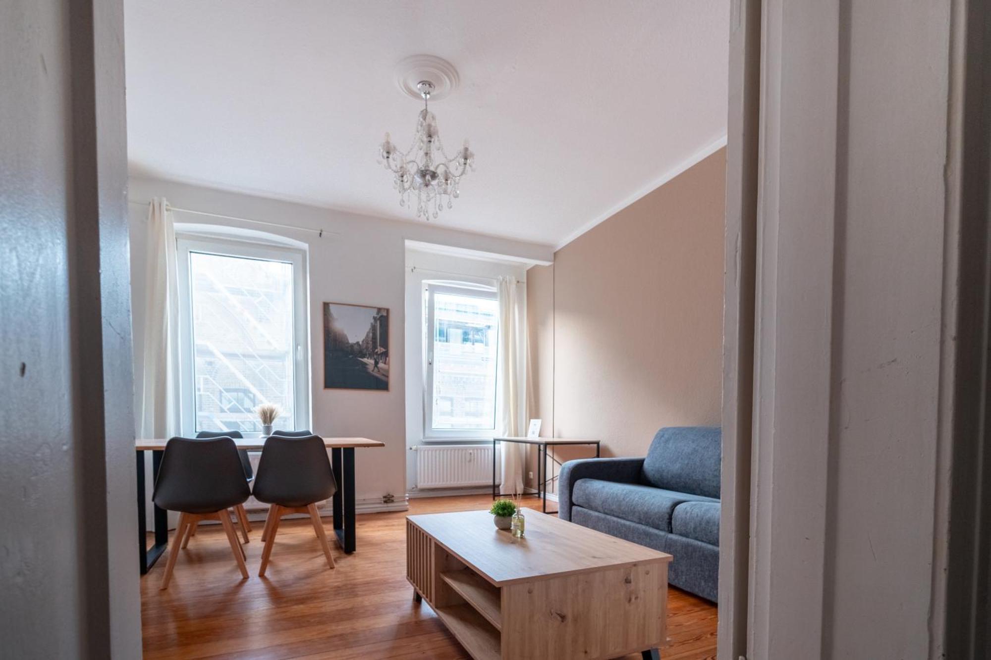 Apartment Grosses Mit 2 Balkonen Zentral Am Nordertor *