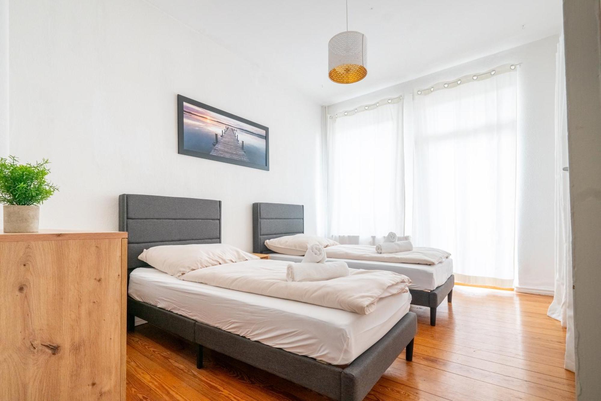 Apartment Grosses Mit 2 Balkonen Zentral Am Nordertor *